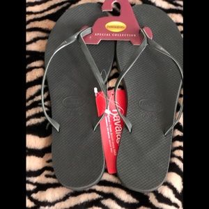 Havaianas Grey size 11